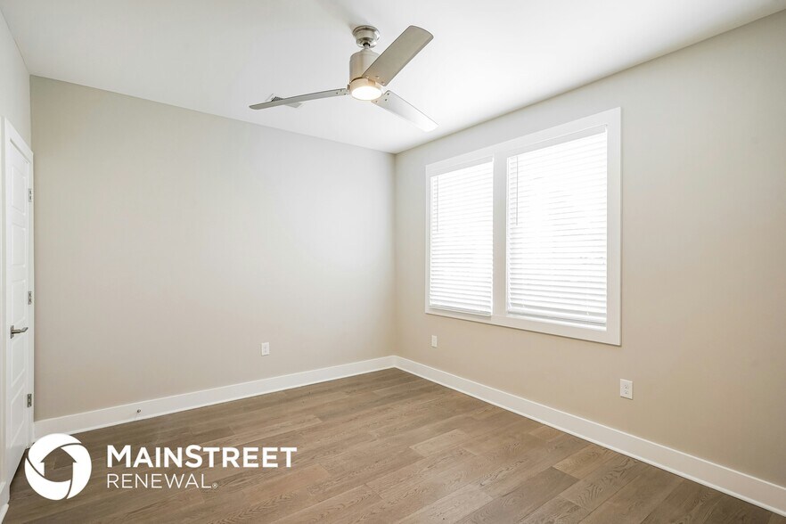 Building Photo - 922 Crescent Hill Rd