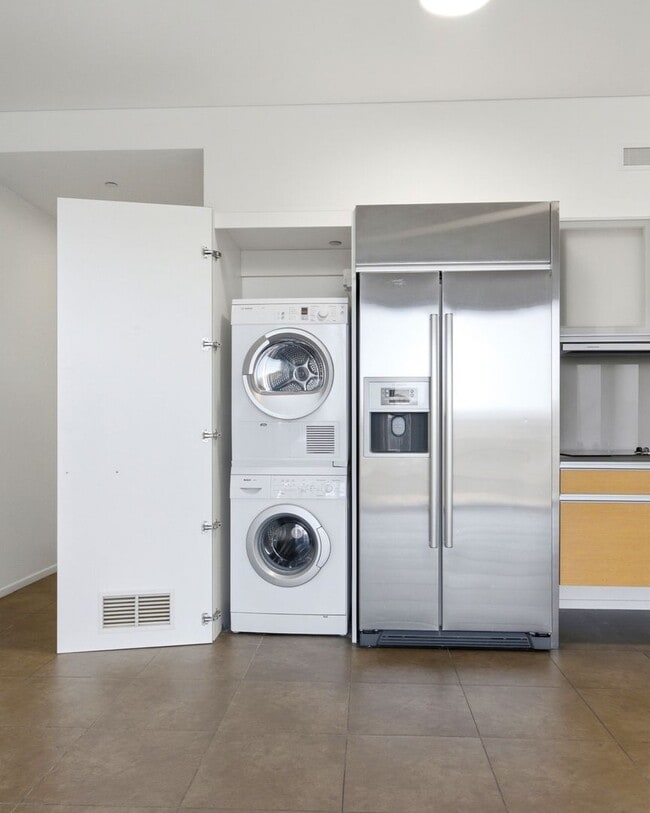Building Photo - Veer Towers 2408E- North Strip/City Views from this Stunning 1Bd Residence