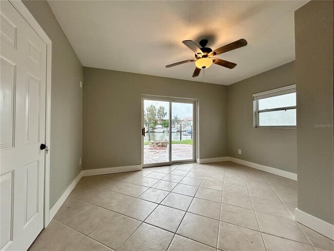Building Photo - 148 174th Terrace E