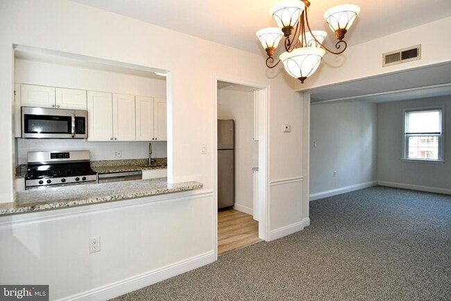 Building Photo - 1303 Belle View Blvd