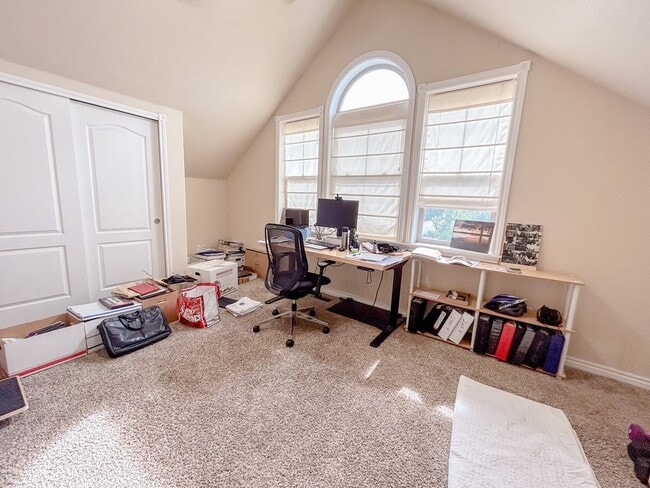 Building Photo - 2220 Uinta St