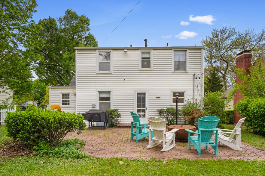Building Photo - 8409 Ward Pky