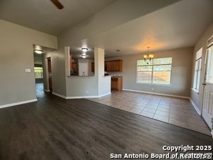 Building Photo - 570 Roadrunner Ave