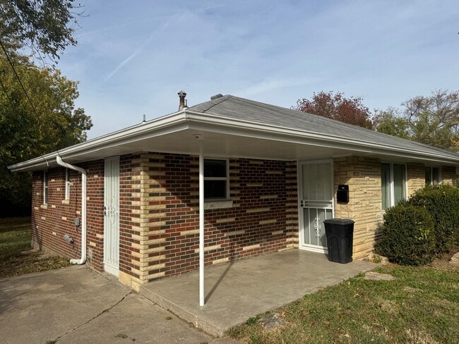 Building Photo - 54th Street Duplex