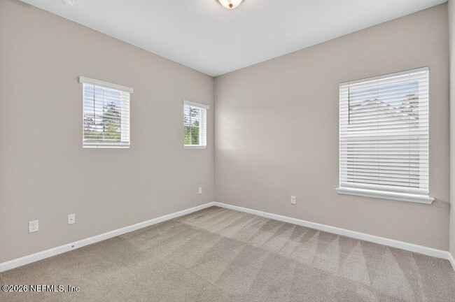 Building Photo - 21 Yardley Ct