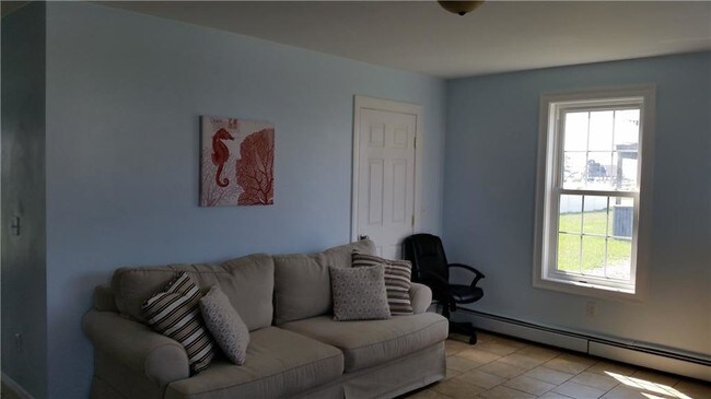 Building Photo - 7 Defelice Rd