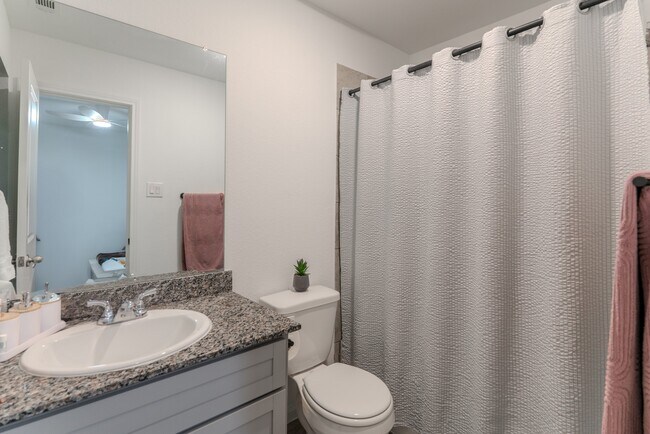 Building Photo - 16755 N Marie Vlg Dr