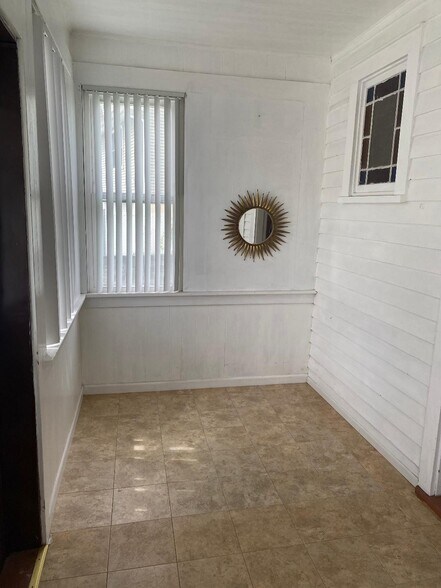 Porch - 112 Jackson Ave
