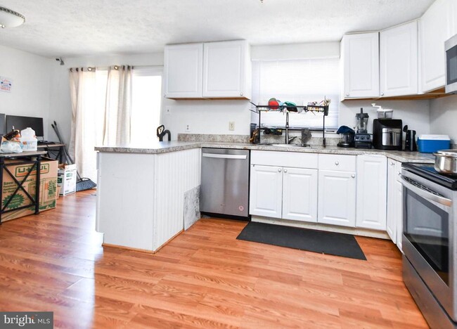 Building Photo - 4408 Quillen Cir