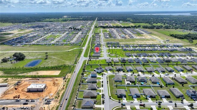 Building Photo - 305 Summer Grv Wy