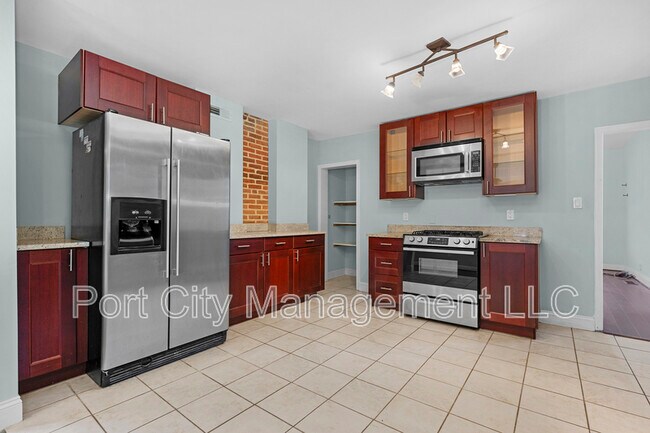 Building Photo - 1201 Union Ave