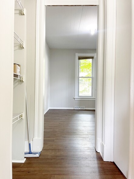 Hallway storage and entrance to bedroom 2 - 227 N California St
