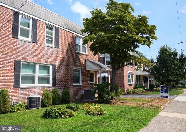 Building Photo - 244 Williams Rd