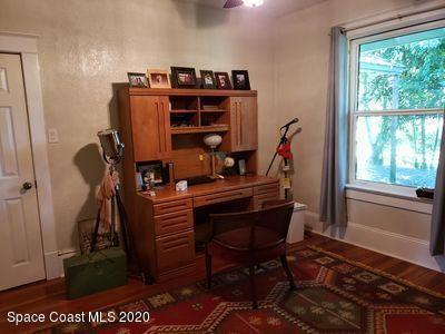 Building Photo - 880 Spiller St