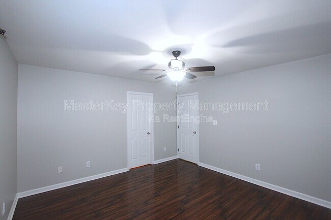Building Photo - 3215 Polite Ln