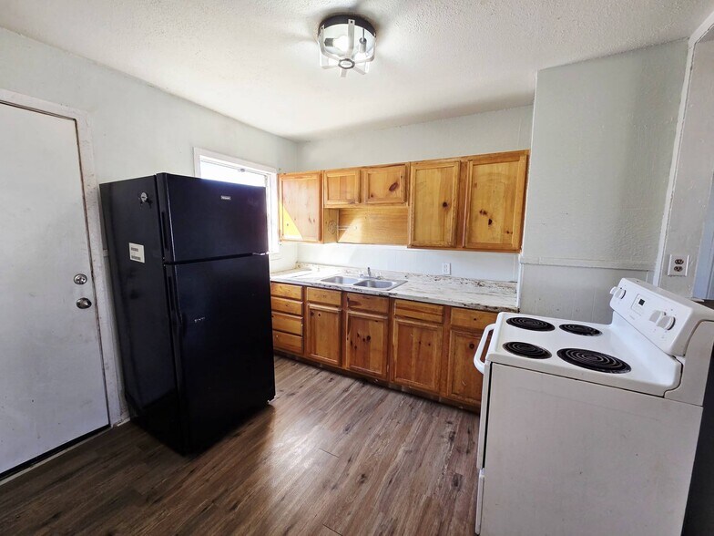 Building Photo - 1510 Sycamore St