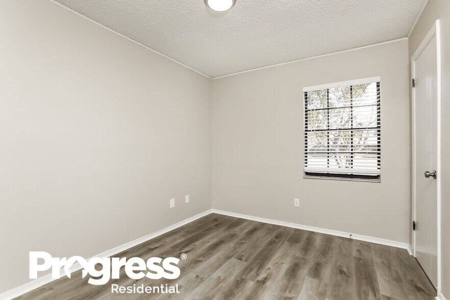 Building Photo - 392 Panama Cir