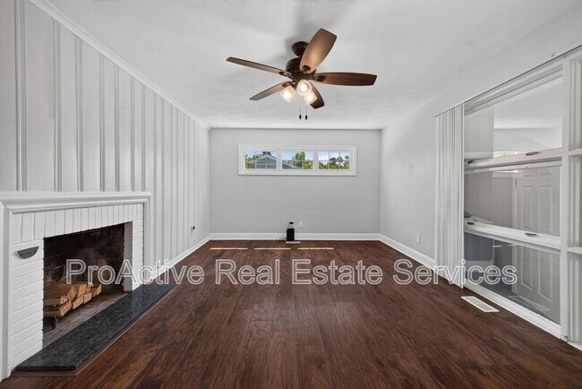 Building Photo - 1821 Gildner Rd
