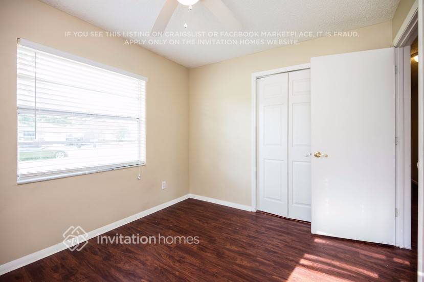 Building Photo - 9064 Hamlin Rd W