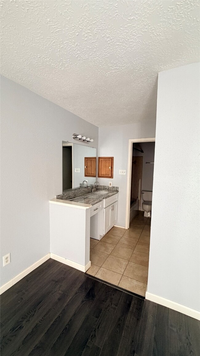 Building Photo - 15911 Alta Mar Dr