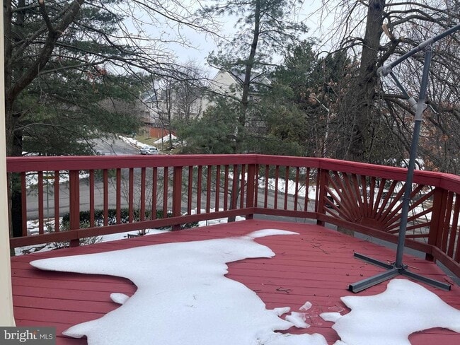 Building Photo - 8110 Meadow Springs Ct