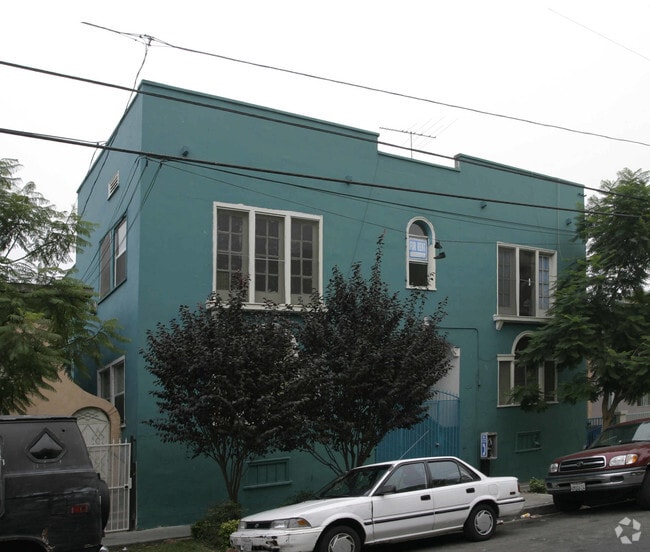 Building Photo - 328 Columbia LLC