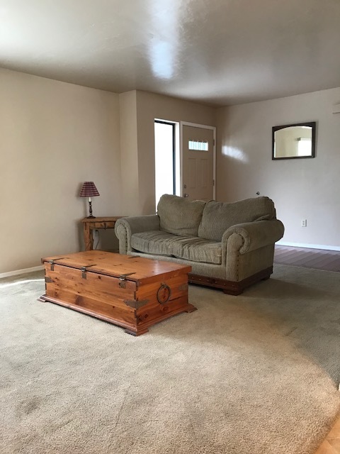 Building Photo - Ground Floor Two Bedroom Condo ~ North Pre...