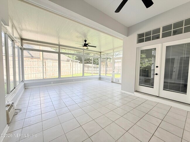 Building Photo - 11411 Kingsley Manor Way