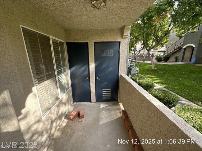 Building Photo - 10245 S Maryland Pkwy