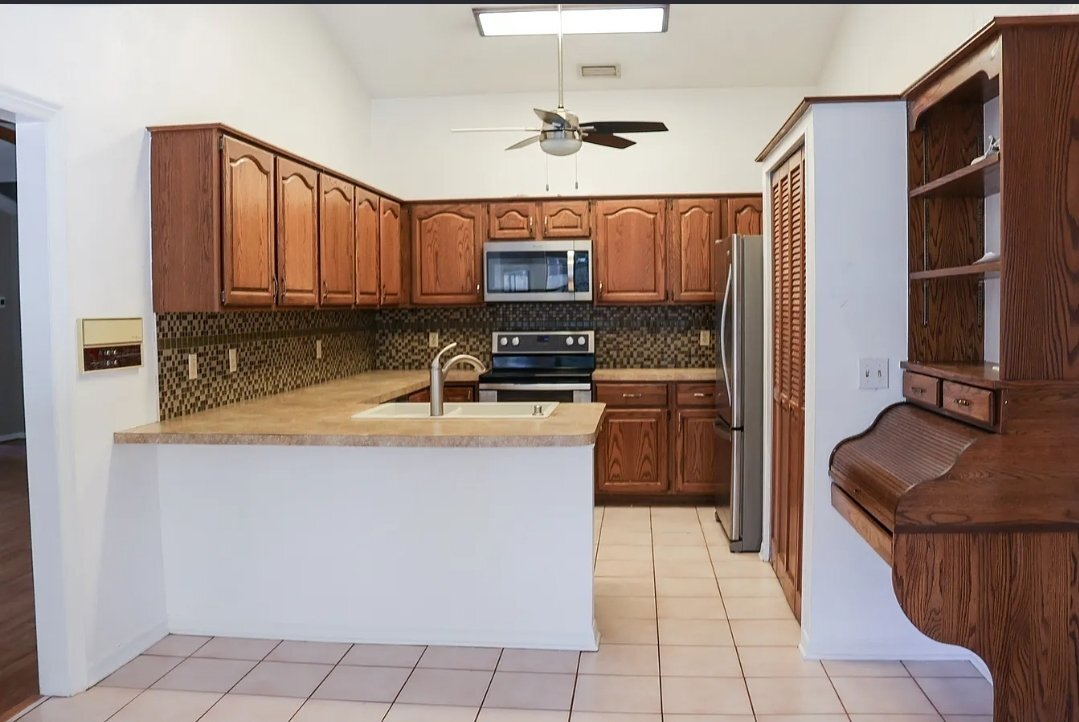 Building Photo - 2152 Palm Crest Dr