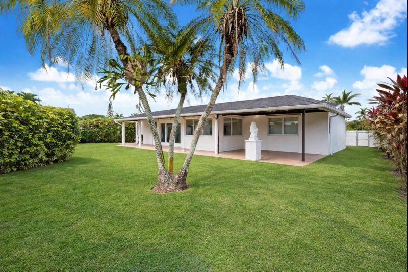 Building Photo - 8952 SW 10th Ter