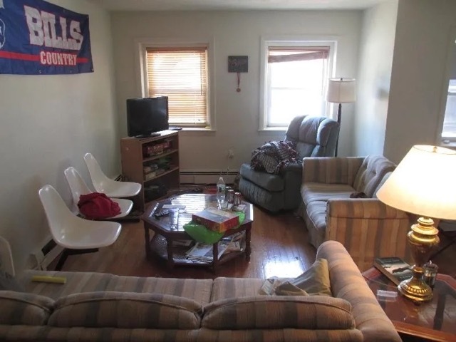 Living room - 312 Tappan St