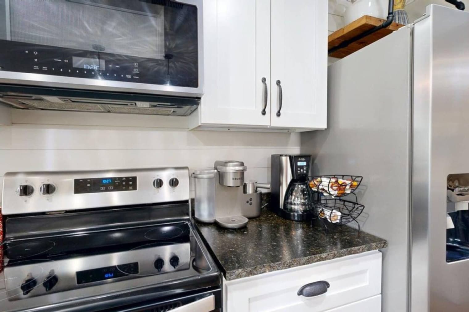 Building Photo - 3004 Red Robin Loop