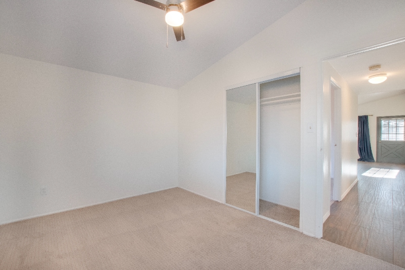 Building Photo - 2959 Melbourne Dr
