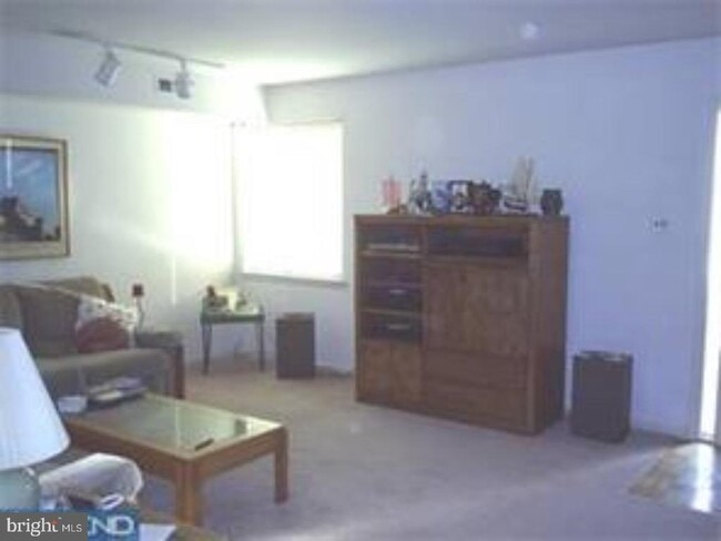 Building Photo - 4844 Oxford Ct
