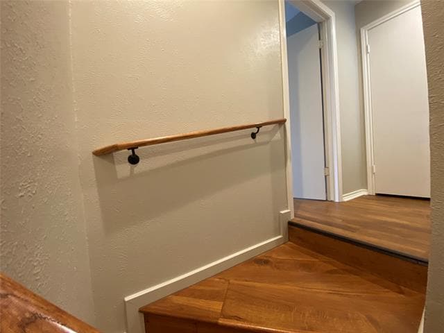 Building Photo - 6 1 Main Pl