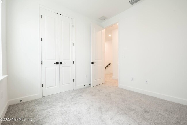 Building Photo - 7436 Calusa Ct