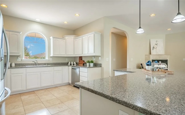 Building Photo - A Beautiful 3-bedroom 2 bath Birch Bay Village! Short term lease available.