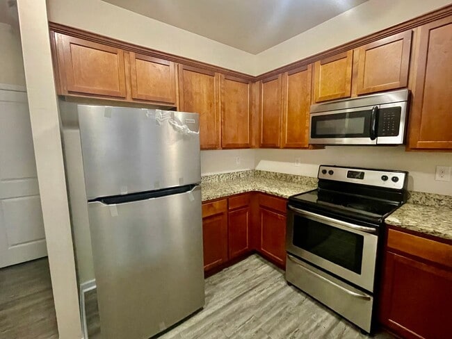 Building Photo - Luxurious 2 story 3 bedroom 2.5 bath townhomes. Located in Salisbury.