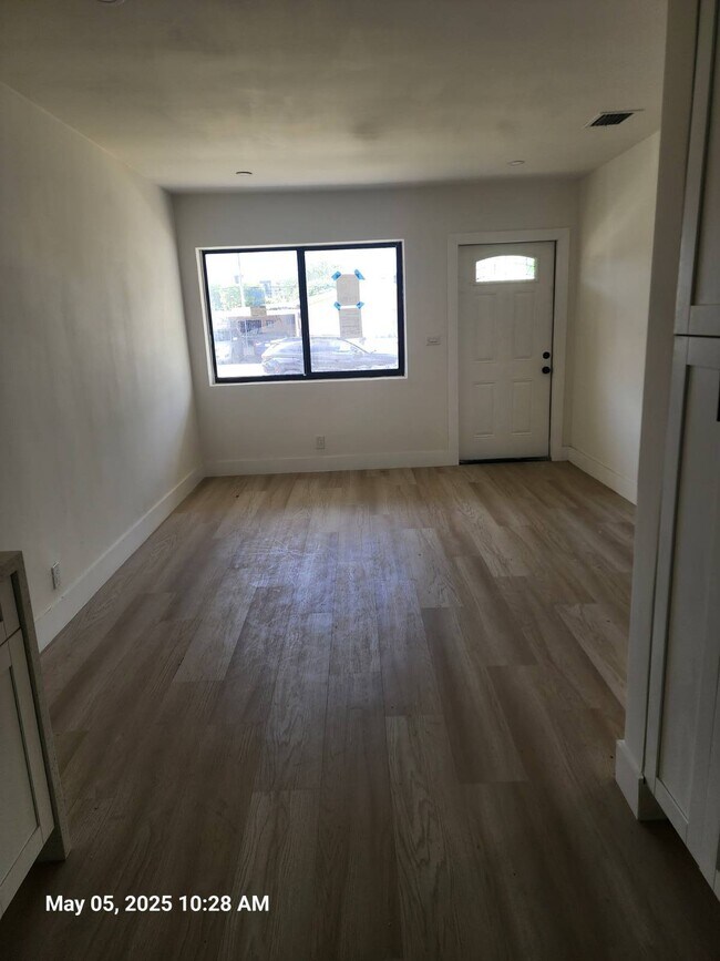 Building Photo - 3173 SW 11th St