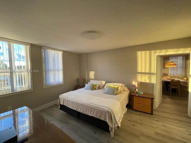 Primary Photo - 2080 S Ocean Dr