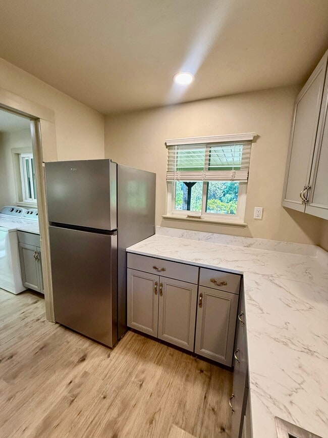 Building Photo - 10070 Garesio Ranch Rd