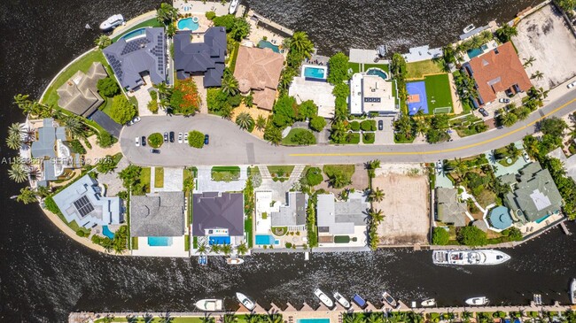 Building Photo - 1319 Seminole Dr