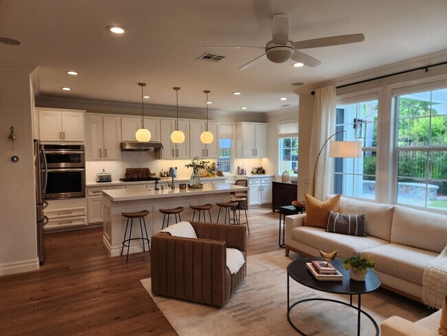 Building Photo - Highly Upgraged Ladera Ranch Home