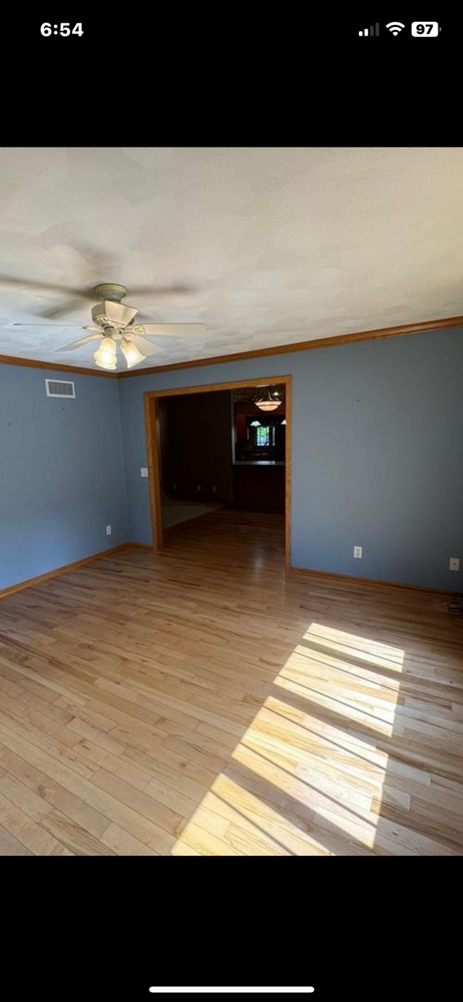 Building Photo - 4202 Greenbriar Dr