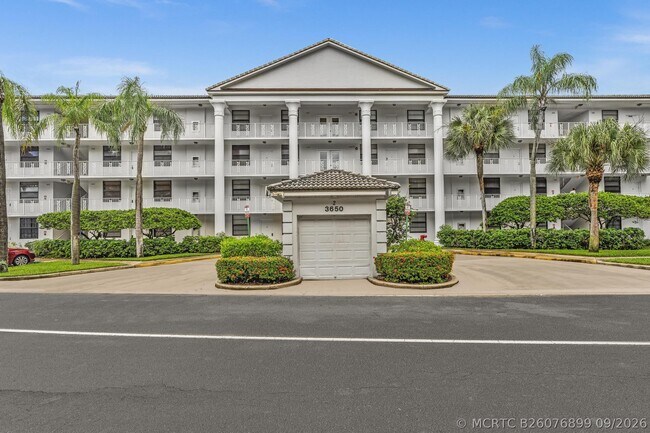 Building Photo - 3650 Whitehall Dr
