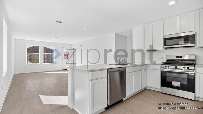 Building Photo - 26911 Dalmatian Bellflower Dr