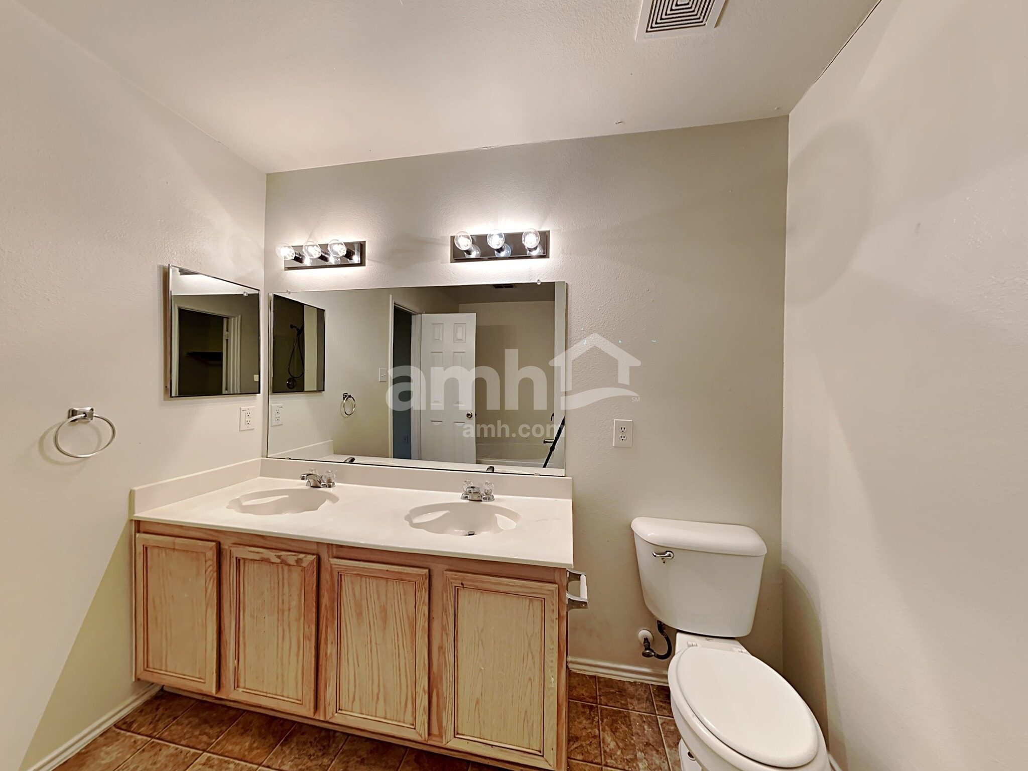 Building Photo - 12657 Drexel St
