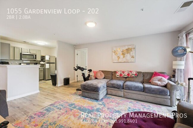 Building Photo - 1055 Gardenview Loop