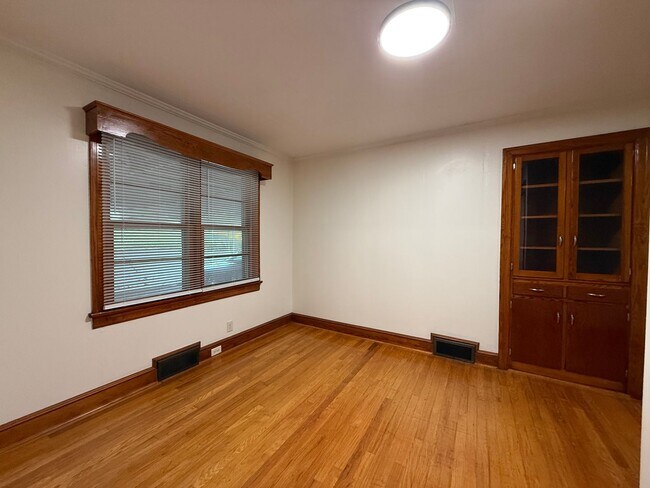Building Photo - Tusculum Blvd Property